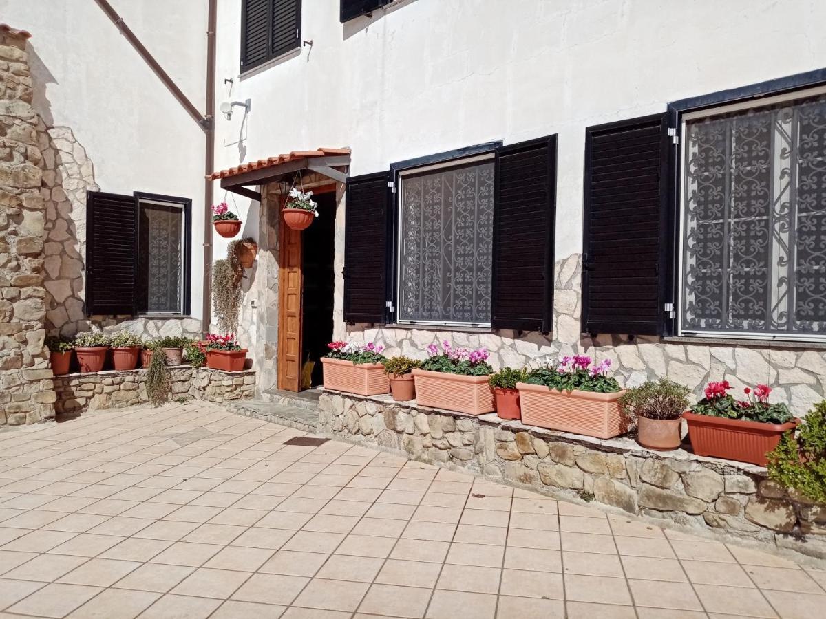 La Vecchia Fattoria Bed and breakfast